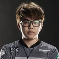 Yang (Felipe Zhao)